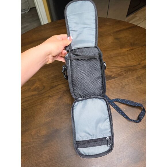 Samsonite Small Black Crossbody Travel Bag With Adjustable Strap Multiple Zipper - Picture 9 of 13